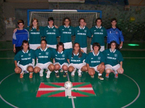 ¡¡¡ LA SELECCION FEMENINA CONTINUA CON SUS ENTRENAMIENTOS DE CARA A SU PARTICIPACION EN EL TORNEO INTERNACIONAL TAPIACUP. Próximo entrenamiento, domingo día 27 a las 18.30h en Hegoalde         