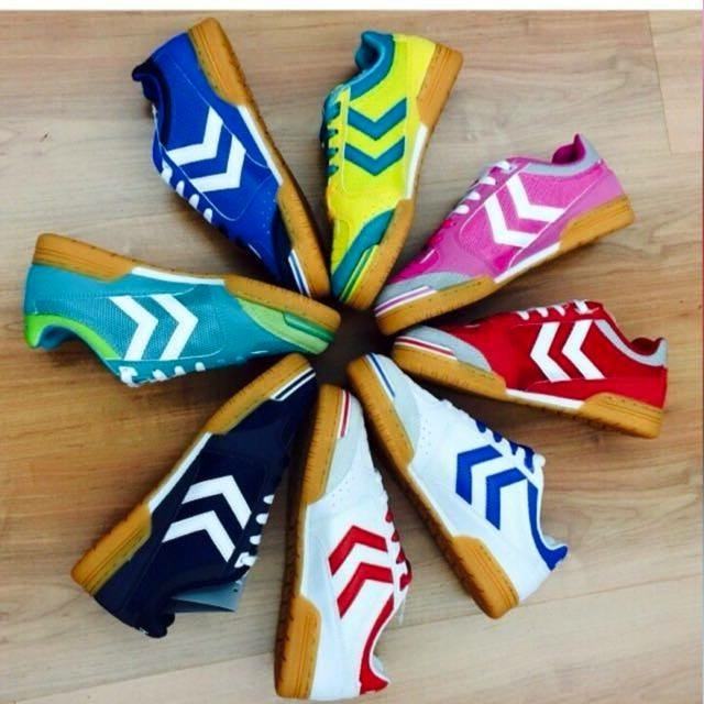 Promoci&oacute;n de zapatillas de Futsal Indoor Hummel para nuestros jugadores.