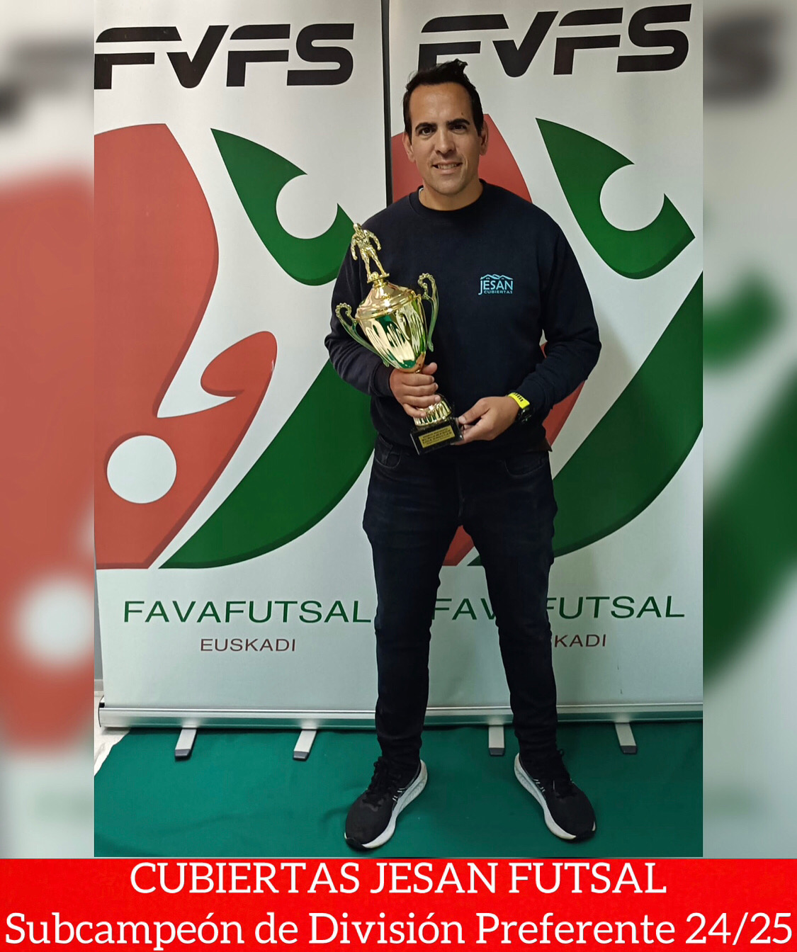 Entrega de trofeos. Premiación del equipo Cubiertas Jesan Futsal, subcampeón de División Preferente 2024/2025.