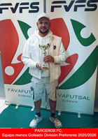Entrega de trofeos. Premiación de Parceros FC como equipo menos goleado de División Preferente 2025/2026.